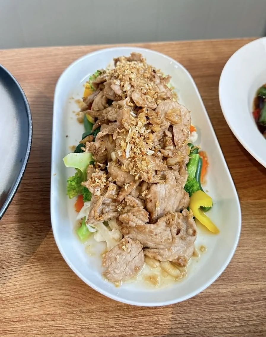 Garlic photo from the stir fry menu at Towerhill Thai Restaurant and Cafe in Frankston South, Melbourne