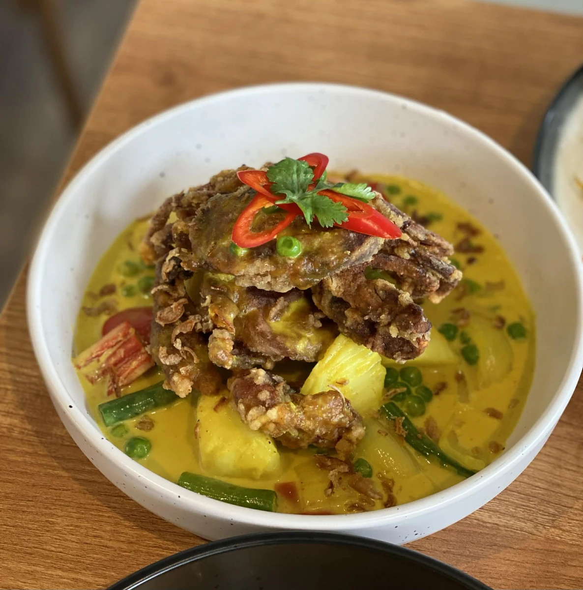 Yellow Soft-Shell Crab photo from the seafood menu at Towerhill Thai Restaurant and Cafe in Frankston South, Melbourne